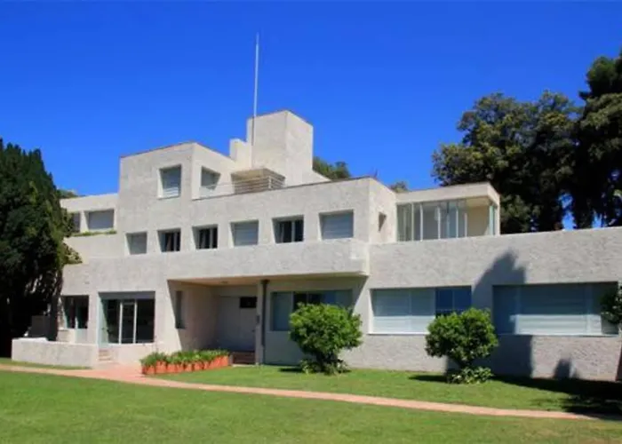 Studio Centre De Hyeres Pour 4 Personnes Piscine Et Tennis