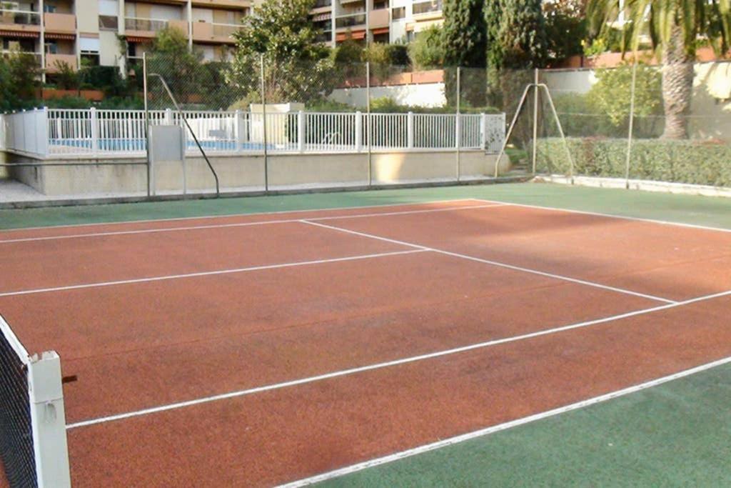 Centre De Pour 4 Personnes Piscine Et Tennis Apartment *